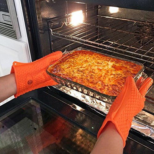 Pair Of Heat Resistant Gloves Oven / Kitchen / BBQ Grill - Orange